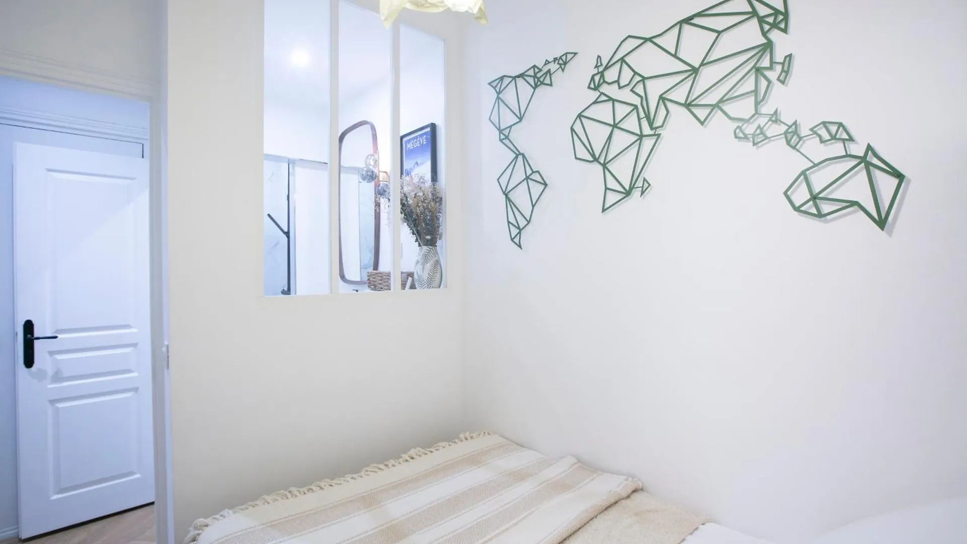 Lovely Apartment Near By Eiffel Tower - V90 Paris